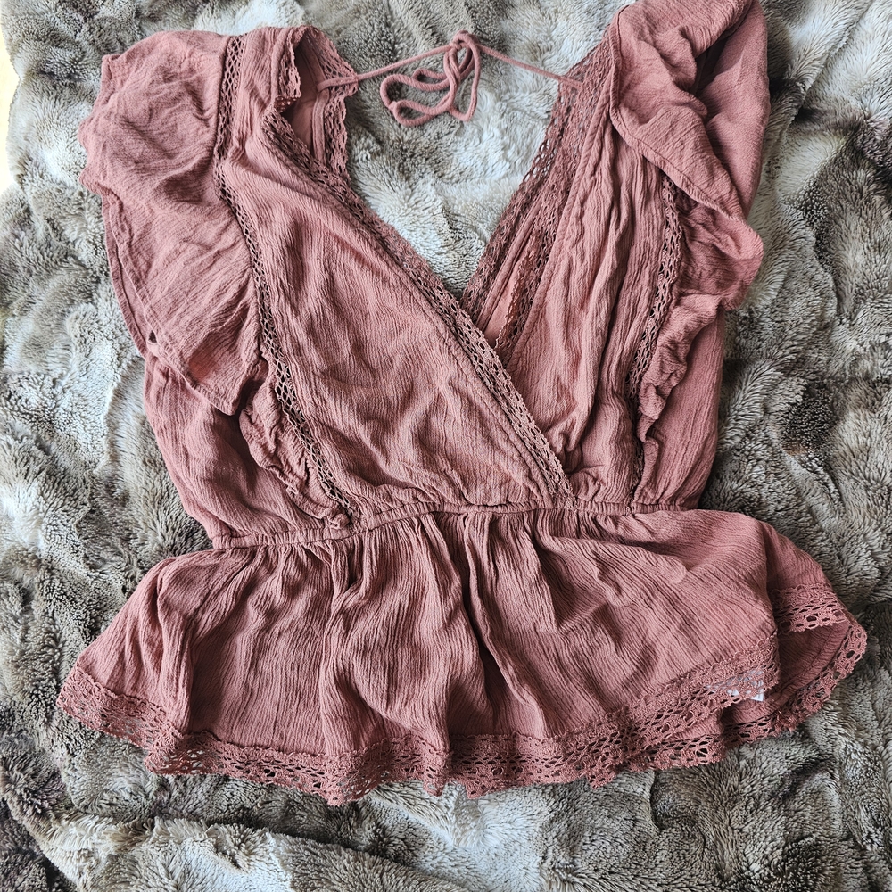 A&F V Neck Open Back Rouge Blouse